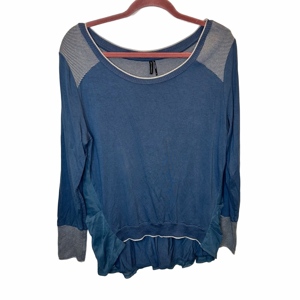 Stella Carakasi Blue Two Toned Top Size Medium